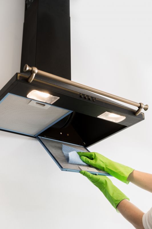 Who Does Exhaust Hood Cleanings